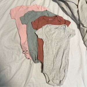 Carters 9 month onesie bodysuits